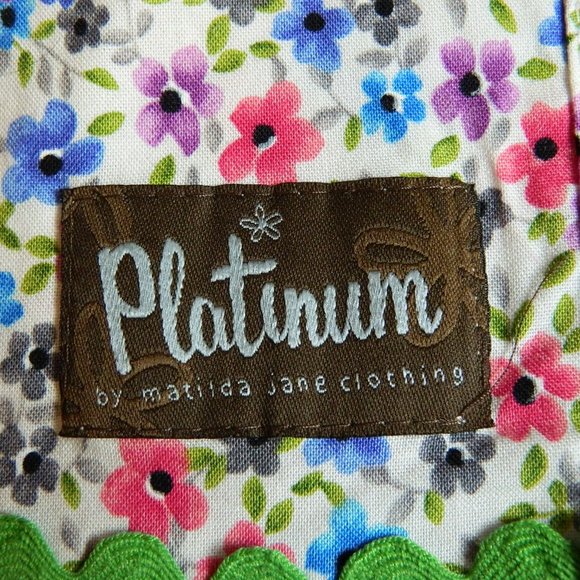 Girls size 4 Dress Matilda Jane Platinum Floral Spring Easter - Picture 6 of 6